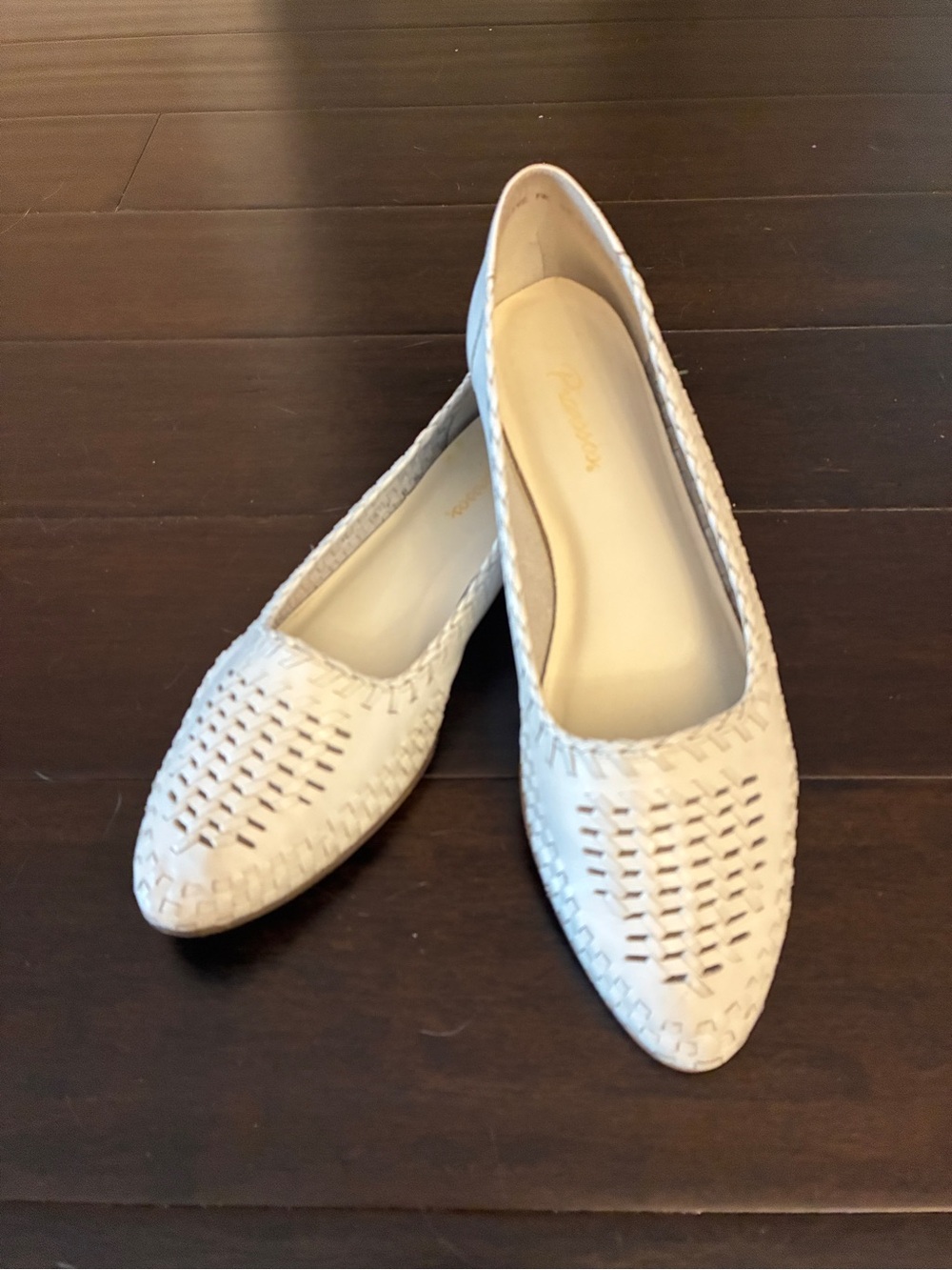 Picasso Leather Woven Pointed-Toe Women’s Flats in Cream from Brazil